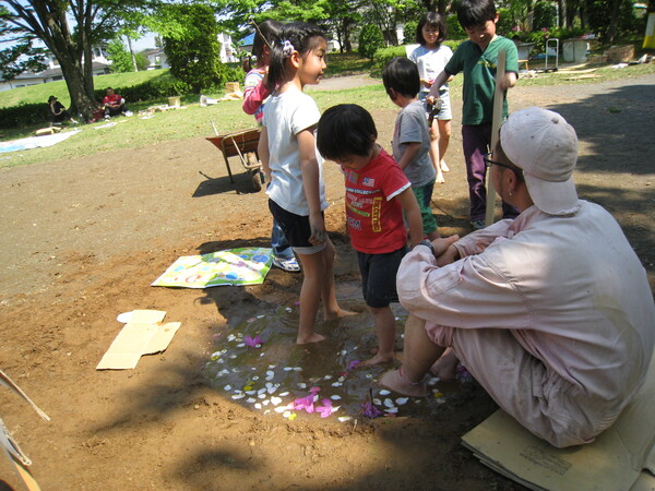 写真１(埼玉冒険遊び場づくり連絡会）.jpg