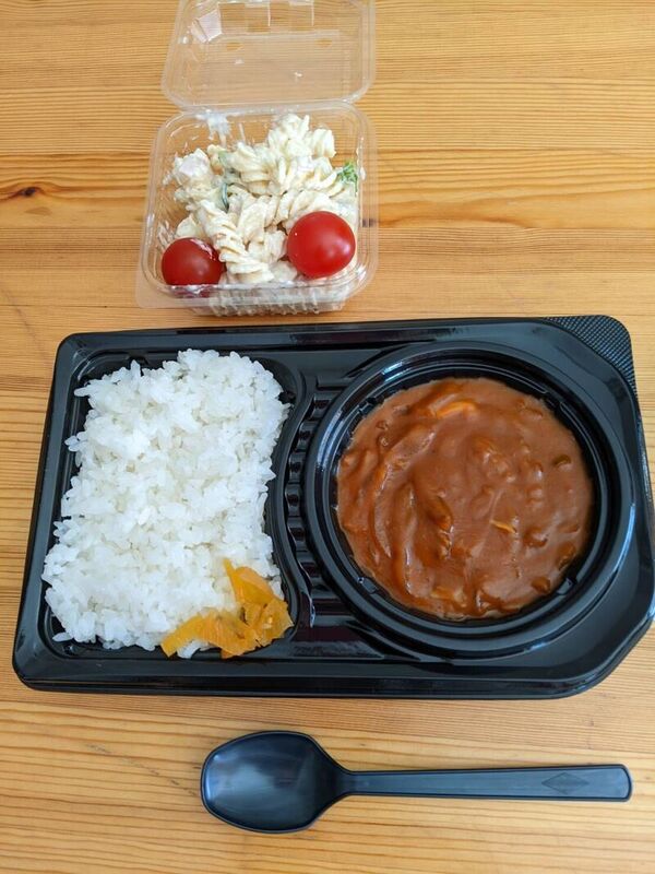 ある日のカレー弁当　ポテトサラダ.jpg