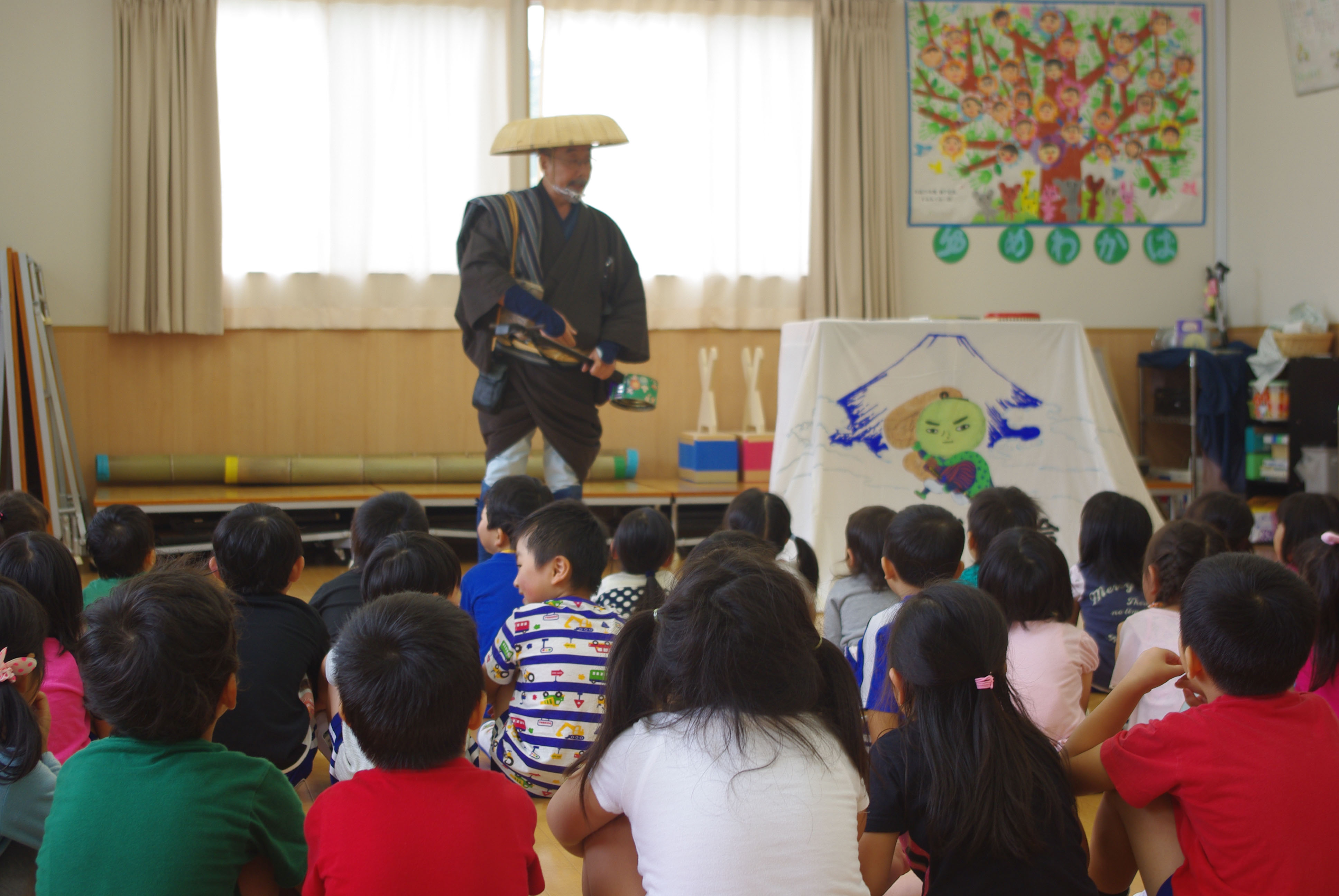 飯舘幼稚園での絵本読み語り会.jpg