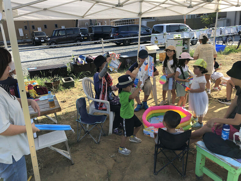 202308にじいろ農園での夏祭り子ども出店の様子.jpg